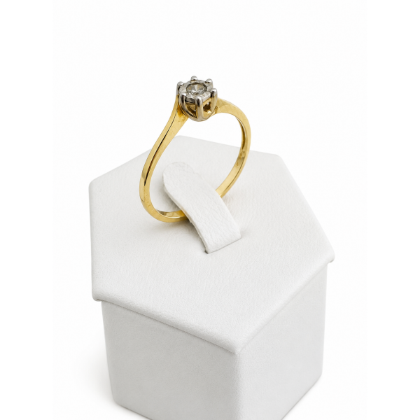 Złoty pierścionek 585 z naturalnym diamentem solitaire