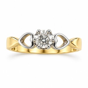 Złoty pierścionek zaręczynowy 585 z brylantem 0,12 ct i sercami – 2,15 g